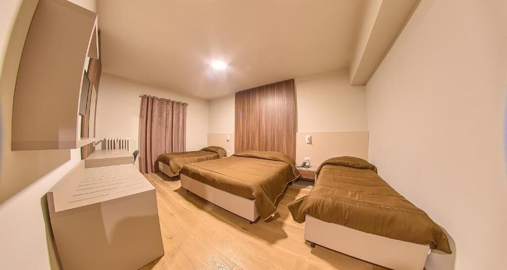 GRAND HOTEL EUROPA 8/50