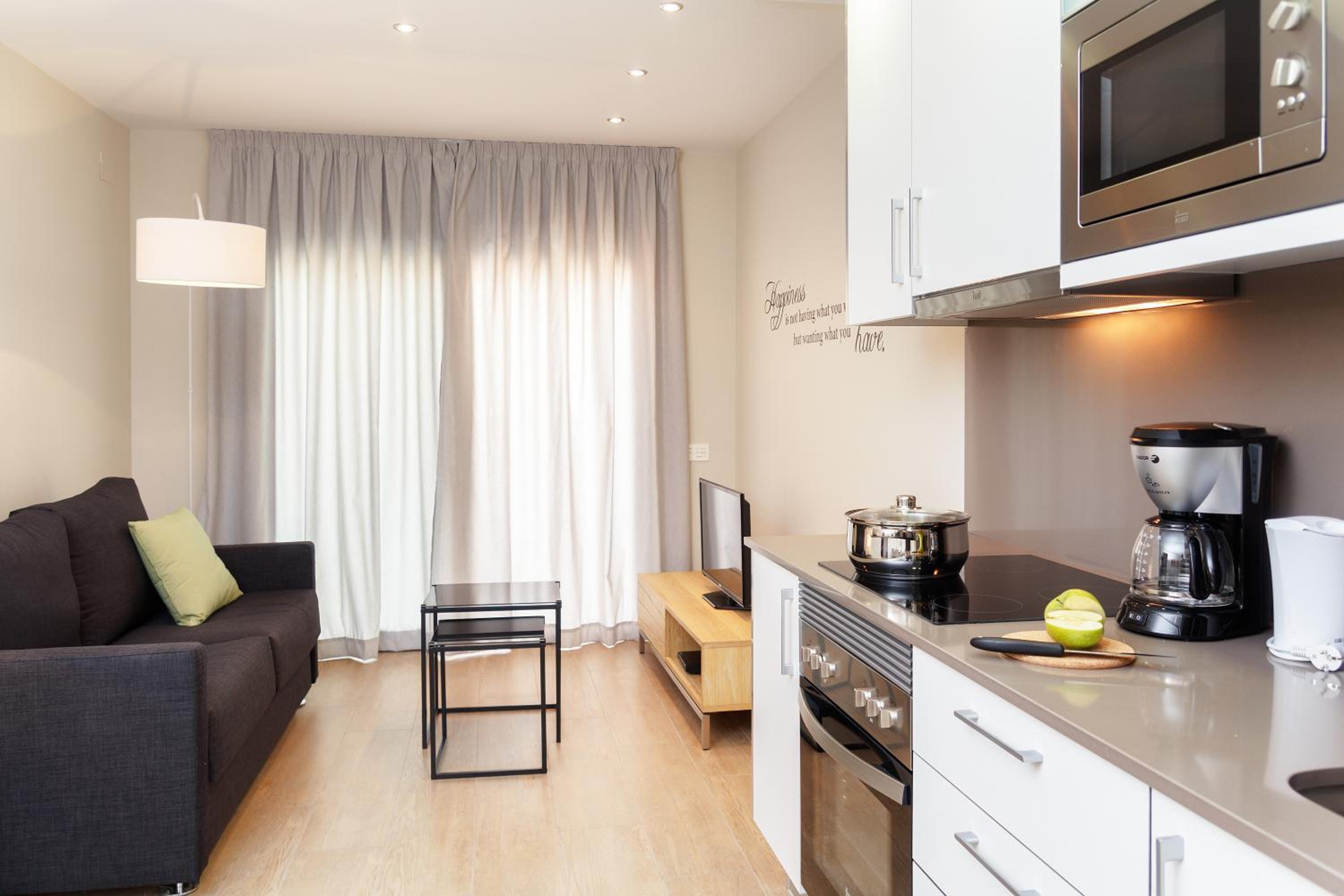 Feelathome Plaza Apartments 24/51
