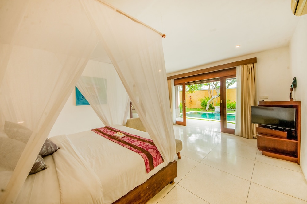 Nomad Hub Canggu Bali 8/22