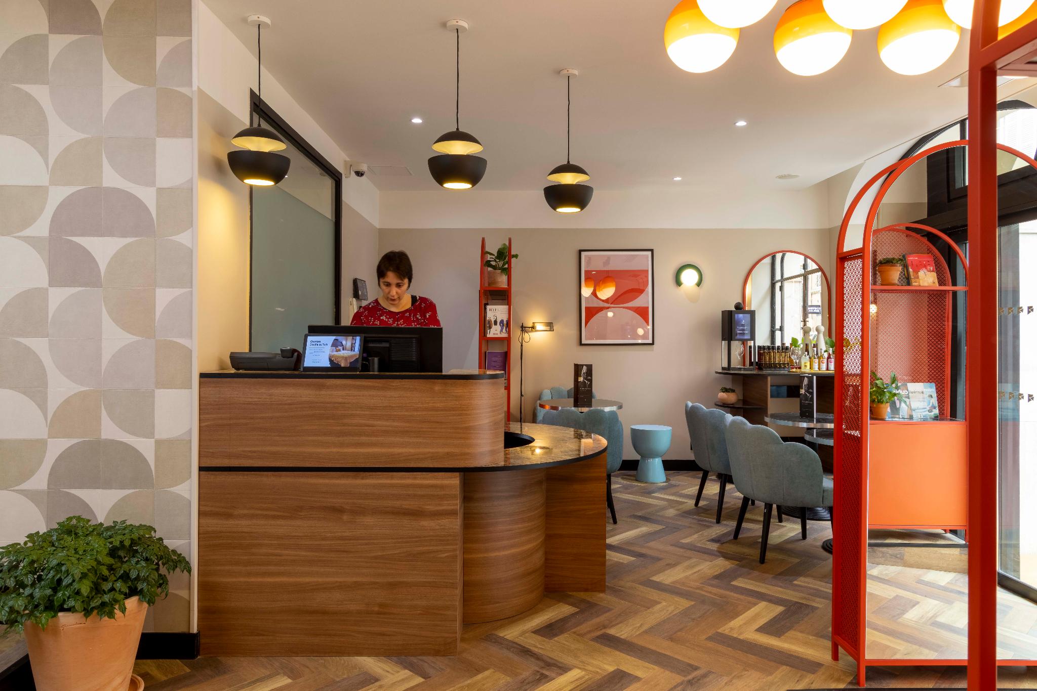Lobby at Hotel Regina Opera Grands Boulevards, PARIS