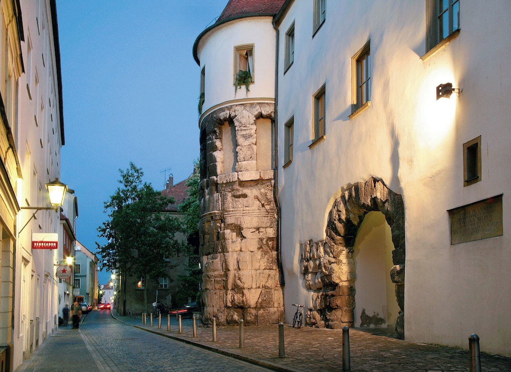 Ibis Regensburg City 41/49