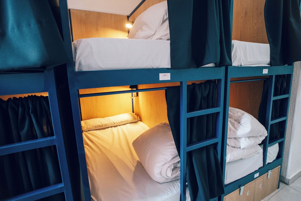 Madvibes Hostel 38/60