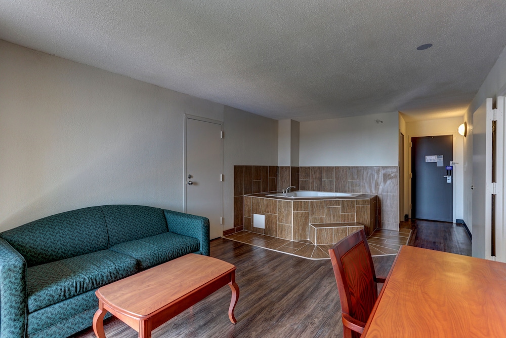 Motel6 Jackson, TN 42/54