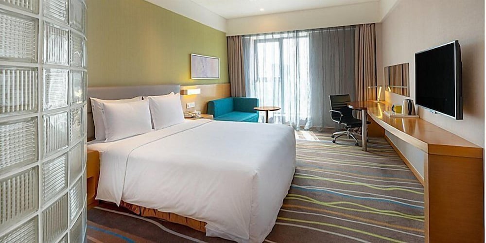 Holiday Inn Express Xi’an High-tech South 17/56