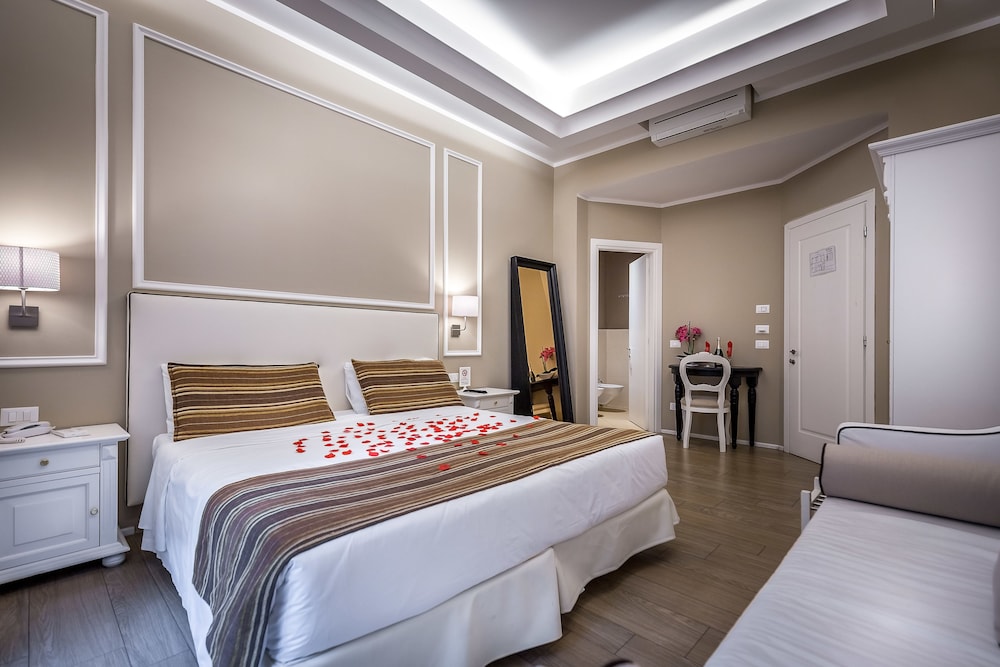 La Residenza Dell'orafo - Guest House 11/53