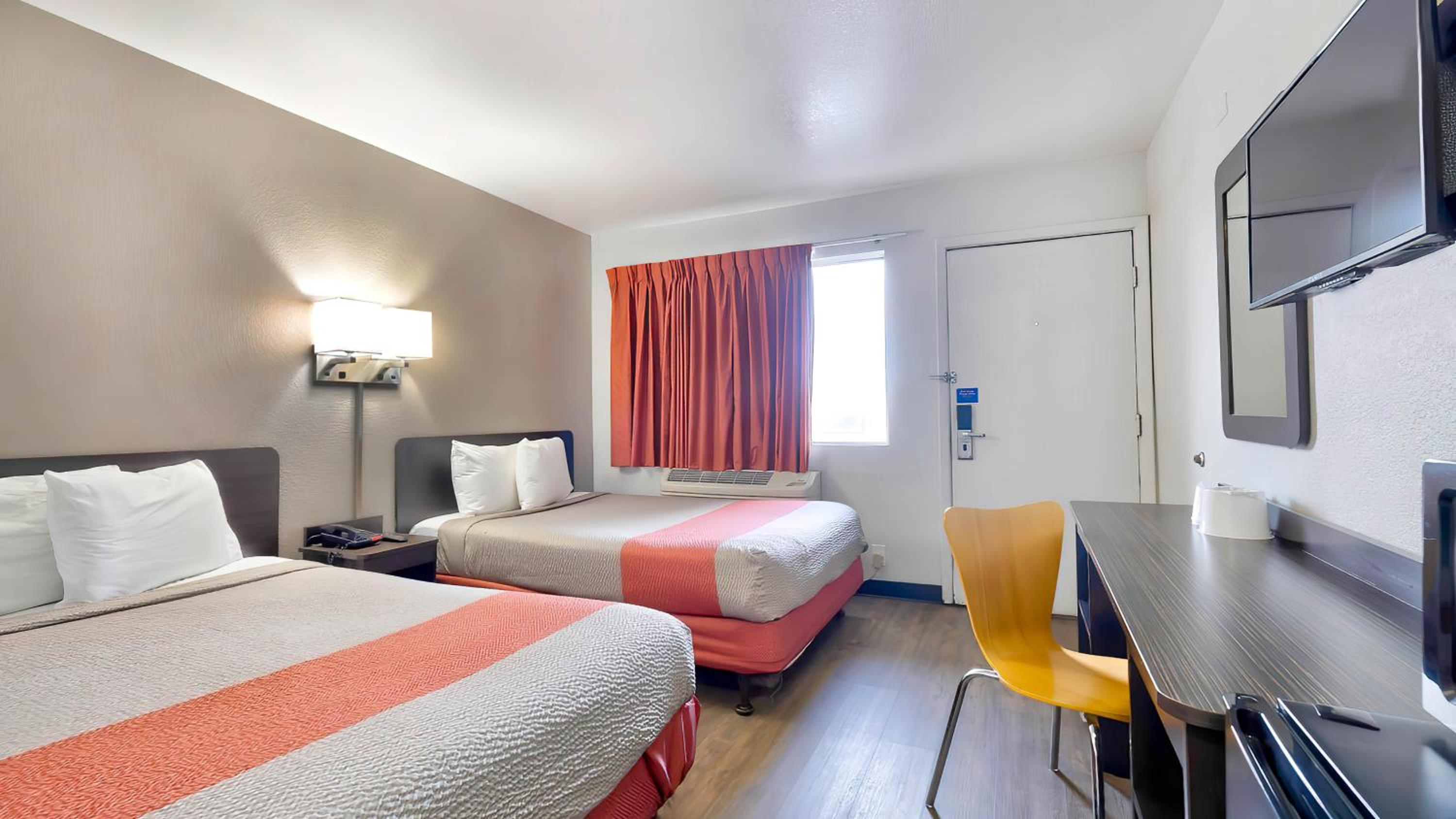 Room, Quadruple, Motel6 Gallup, NM 2/8