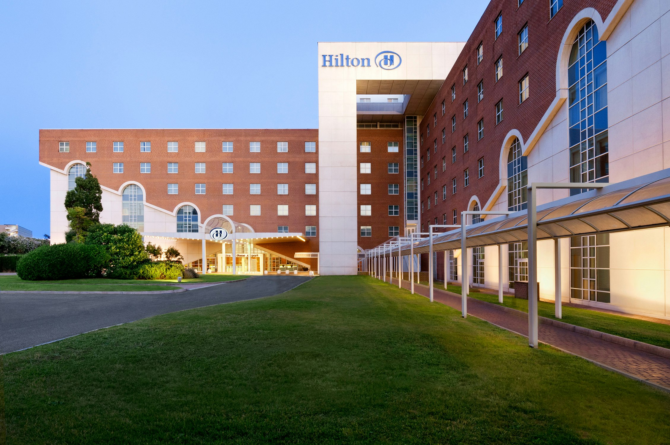 Hilton Rome Airport 77/79