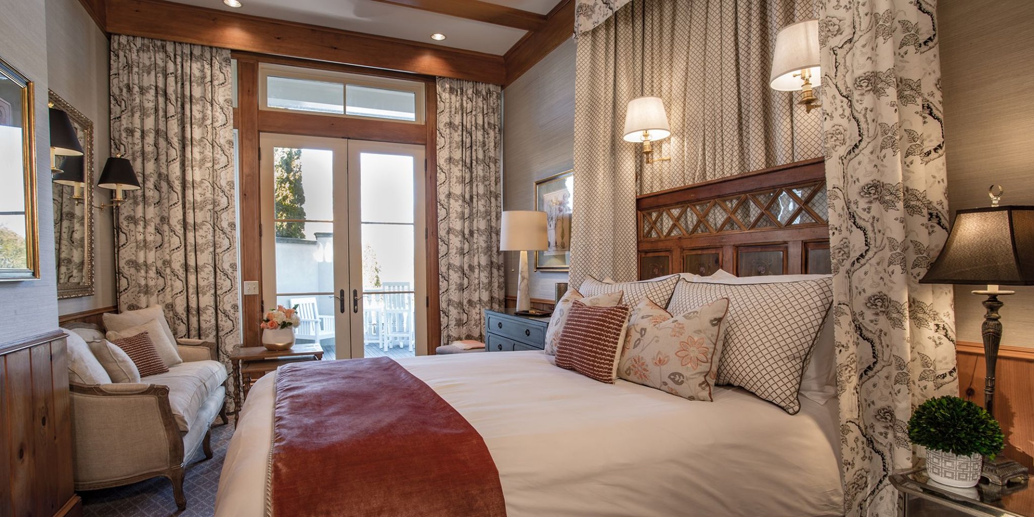 The Chanler at Cliff Walk 24/82