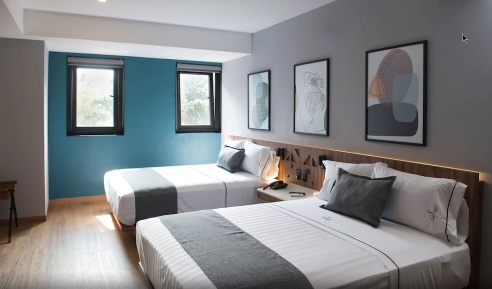 Hotel Flamencos 7/50