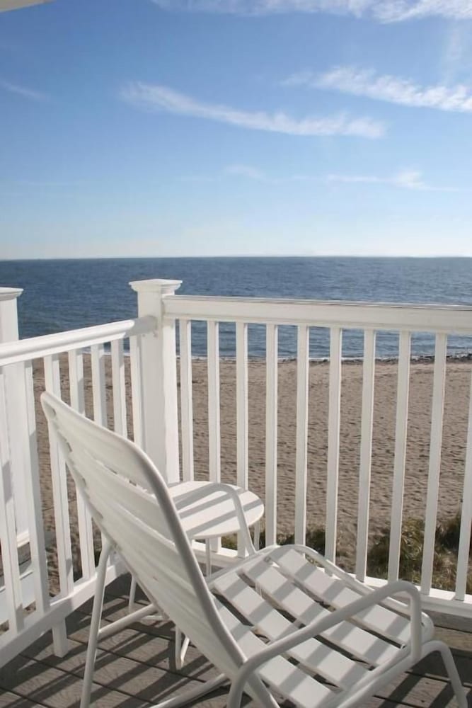 The Surfside Hotel 4/49