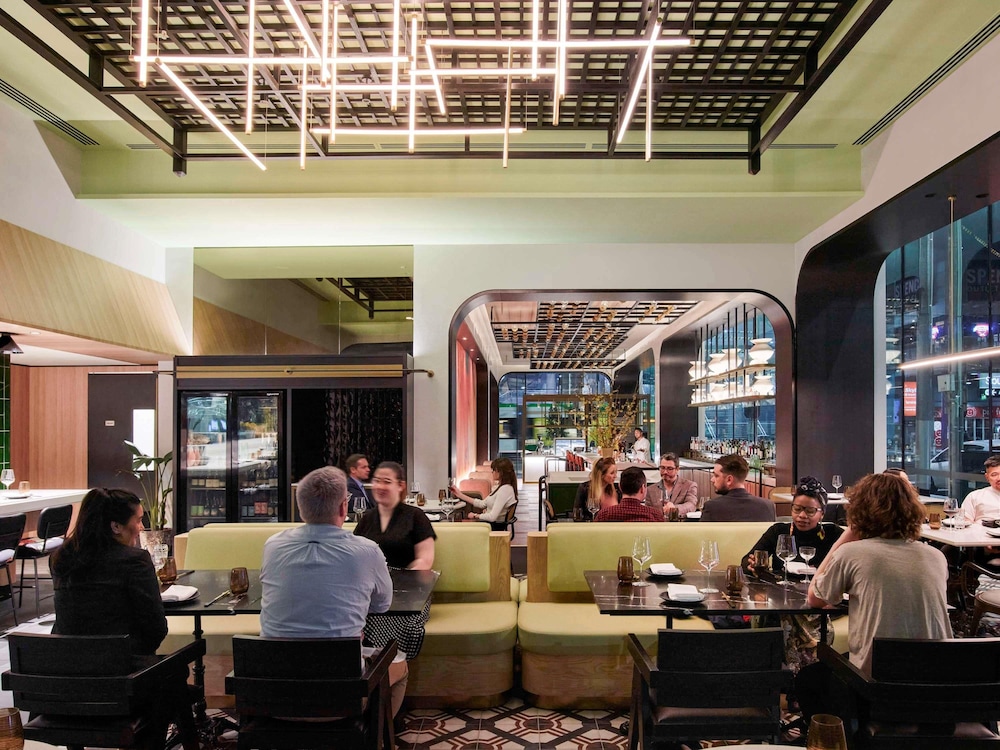 Movenpick Hotel Melbourne On Spencer 56/75