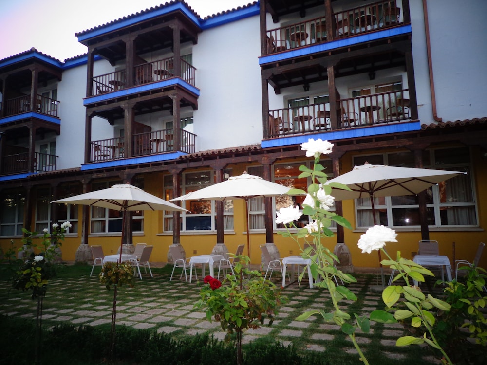 Parador De Manzanares 6/65