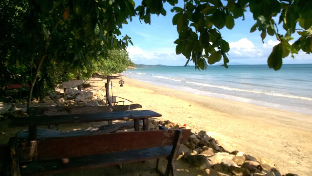 Bonhomie Beach Cottages 30/44