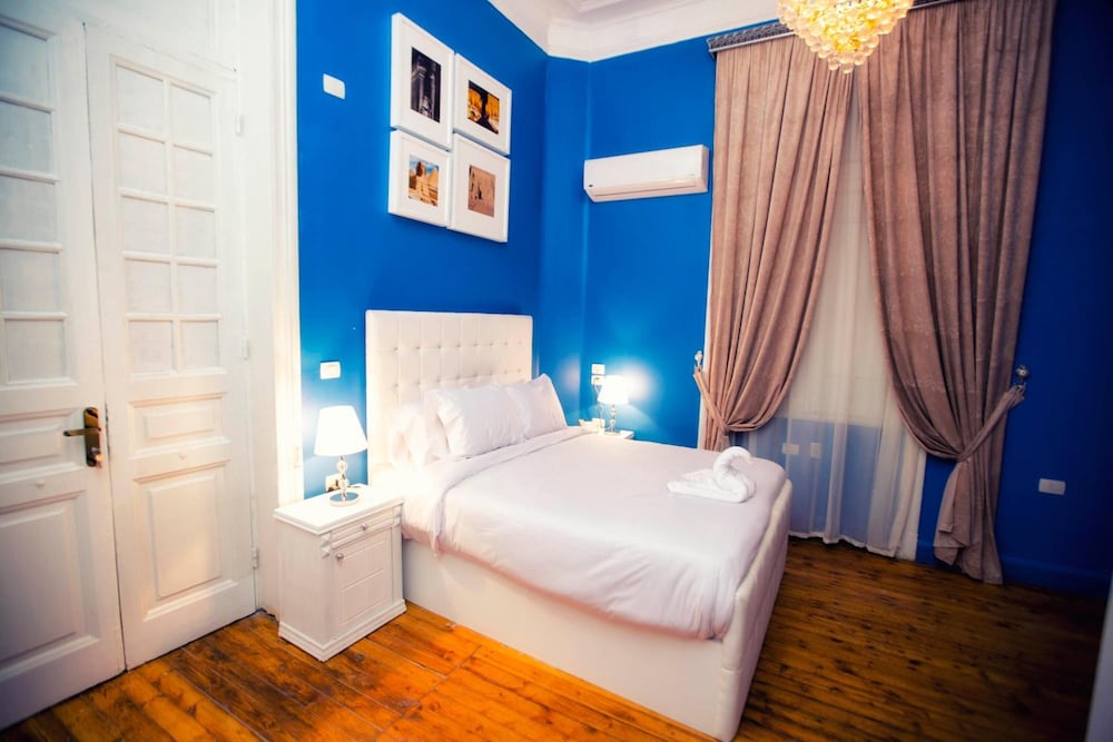 The Square Boutique Hotel 48/70