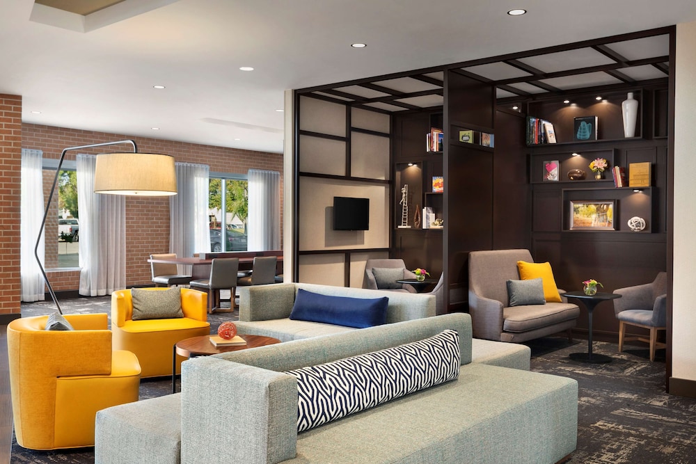 Hyatt Place Vacaville 31/62