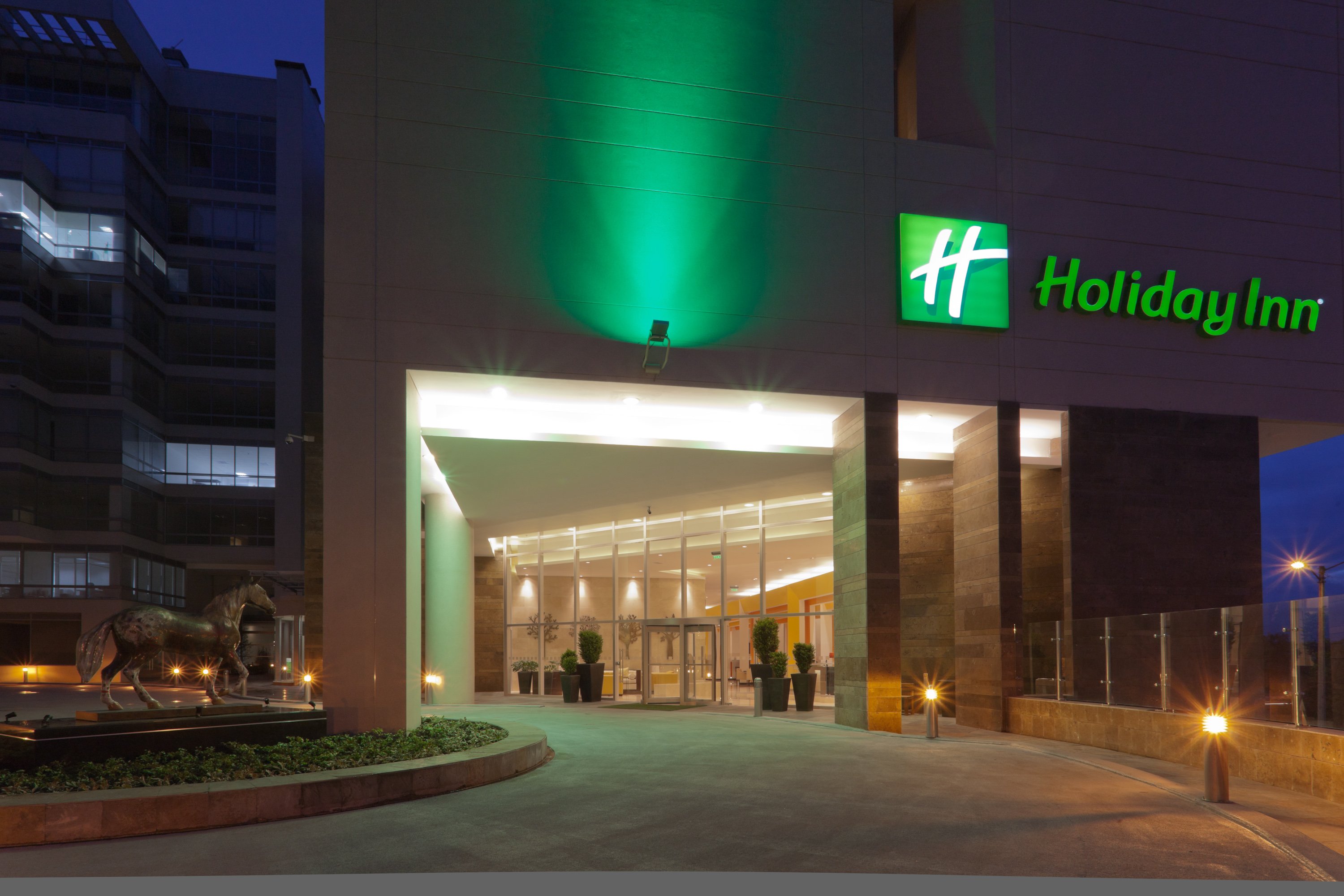 Holiday Inn Bogota Airport 5/75
