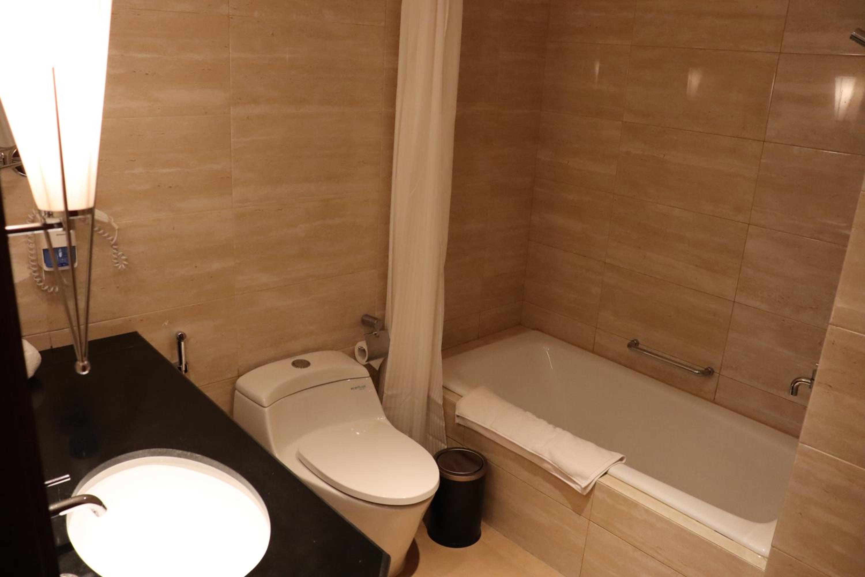 Sotis Hotel Kemang 55/58