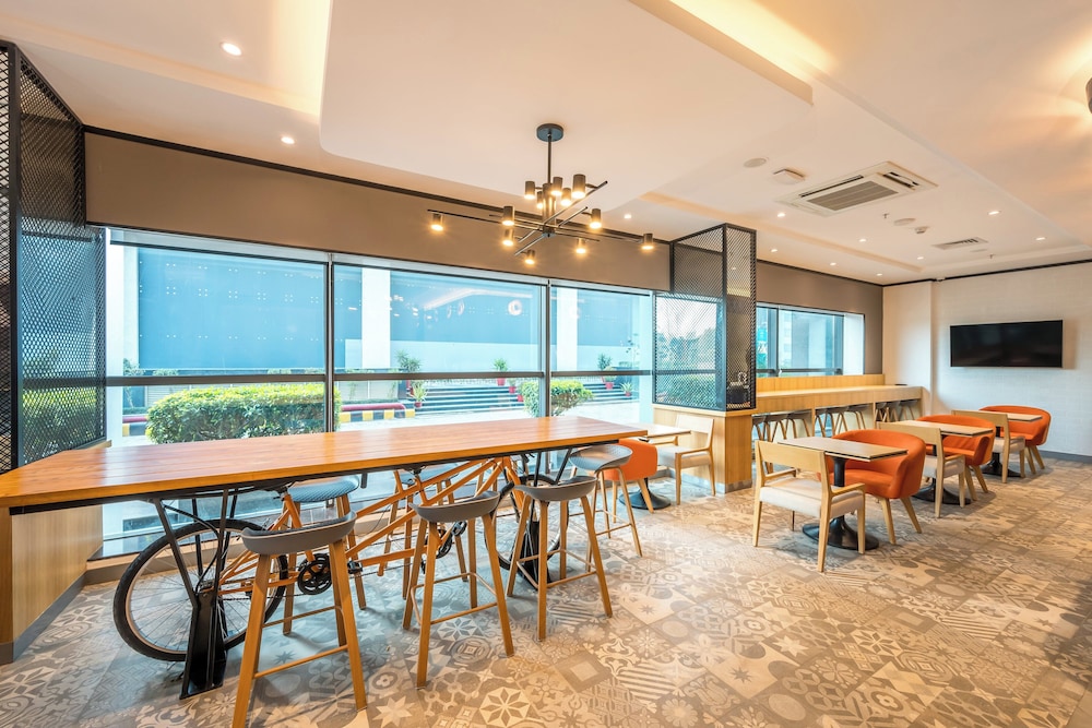 Holiday Inn Express Greater Noida Knowledge Park 42/50