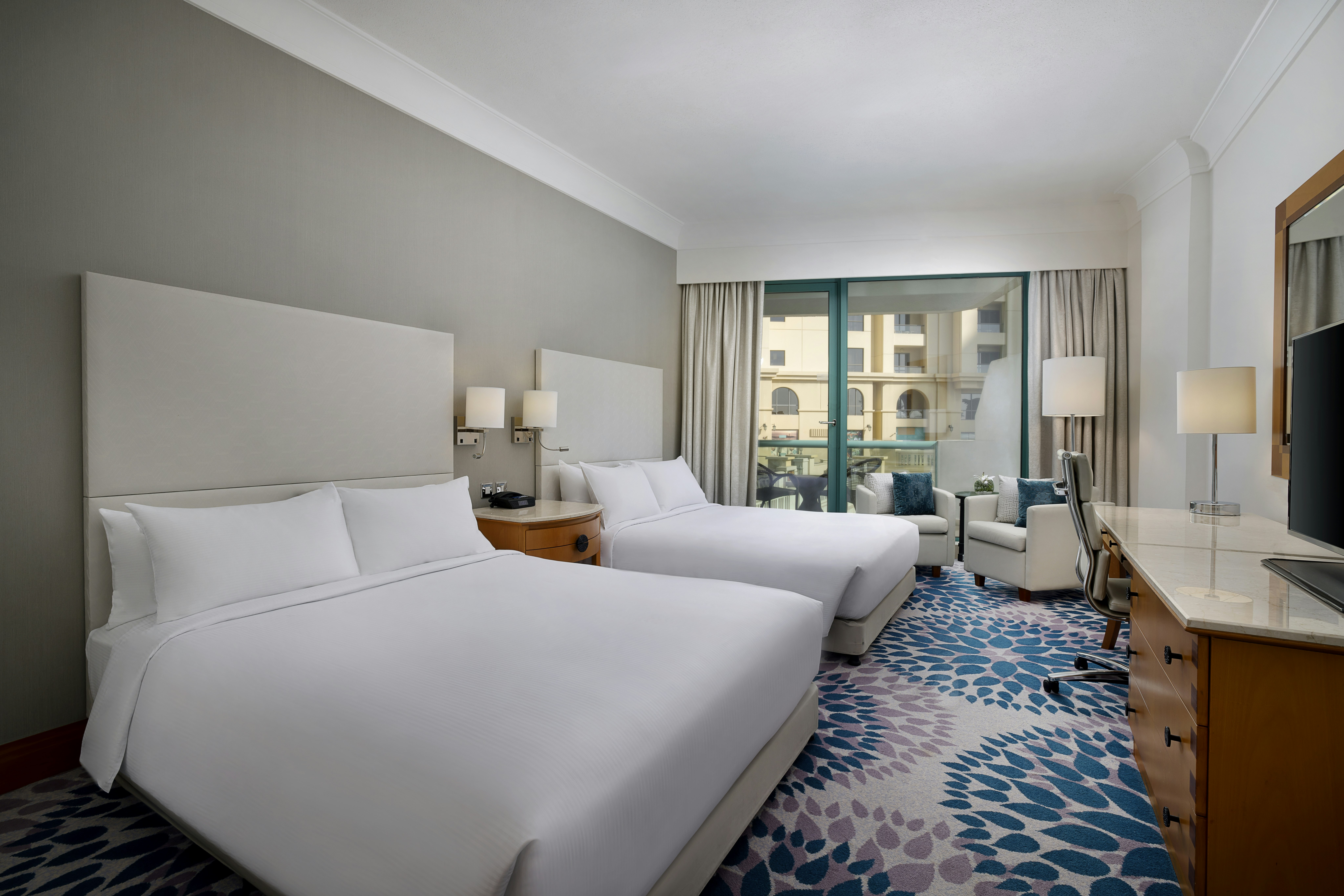 DELUXE, TWIN BEDS, ACCESSIBLE