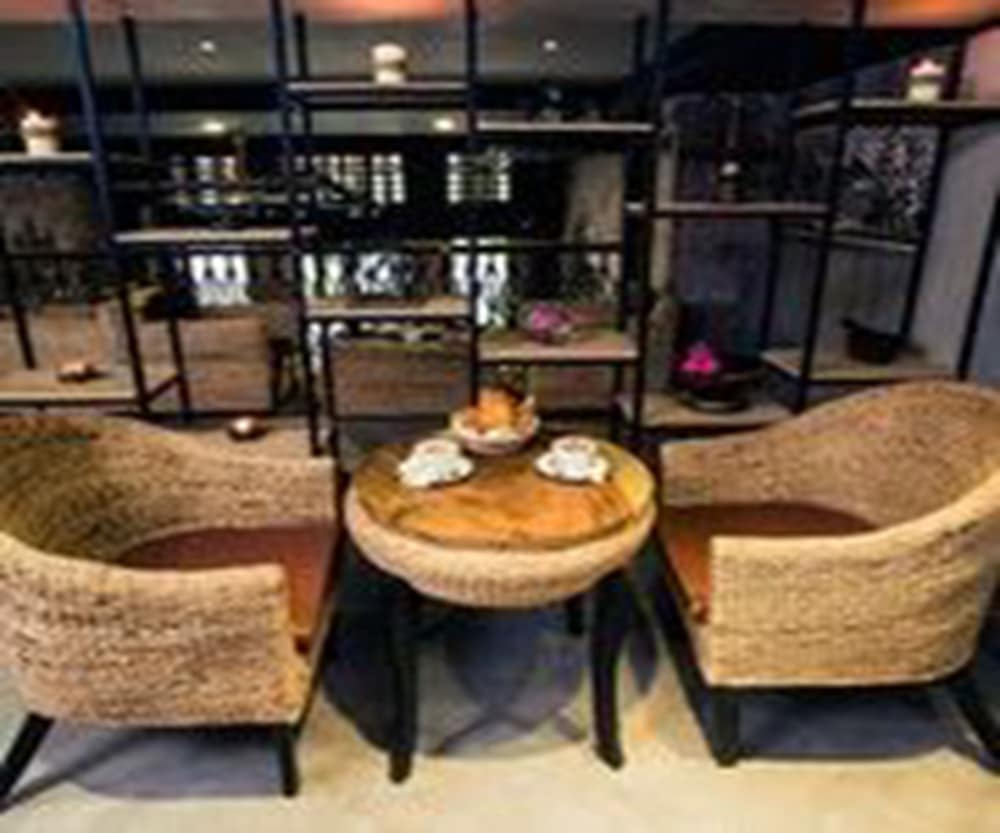 Vacation Boutique Hotel 10/18
