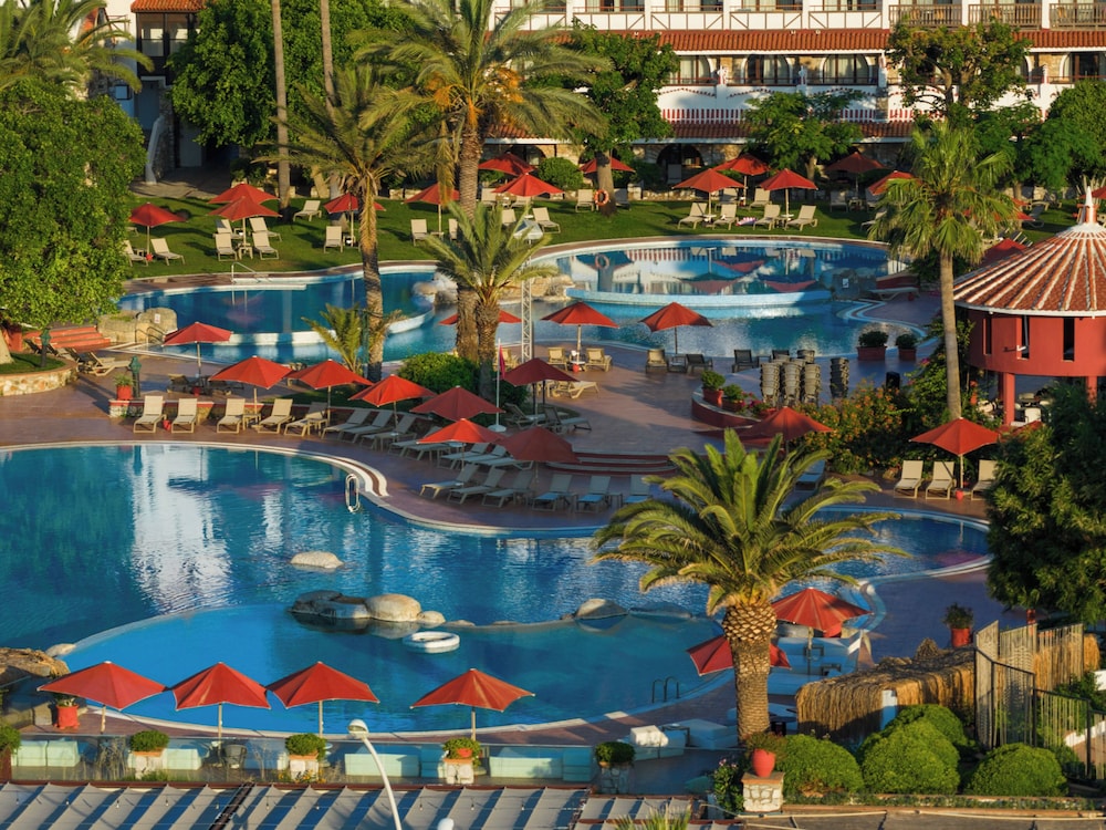Marti Resort Hotel 67/72