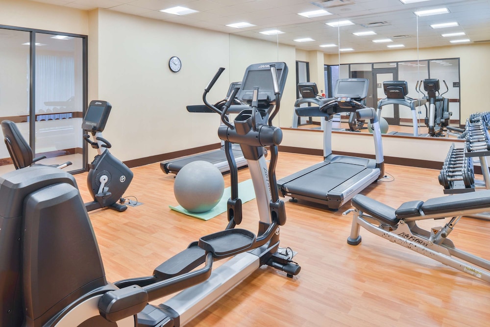 Hyatt Place Herndon/Dulles Airport-East 40/69