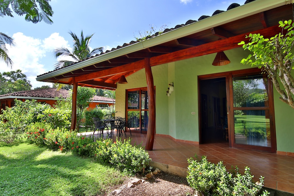 Bahia Esmeralda 8/72