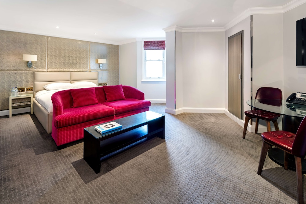 Radisson Blu Edwardian Mercer Street Hotel 37/71