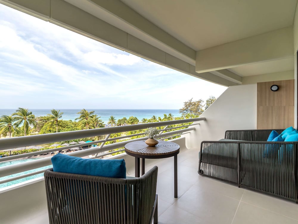 Pullman Phuket Karon Beach Resort 5/80
