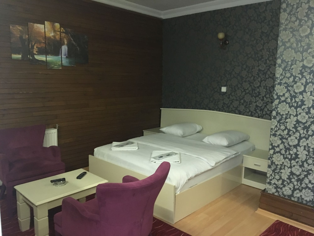 Bordo Hotel 33/38