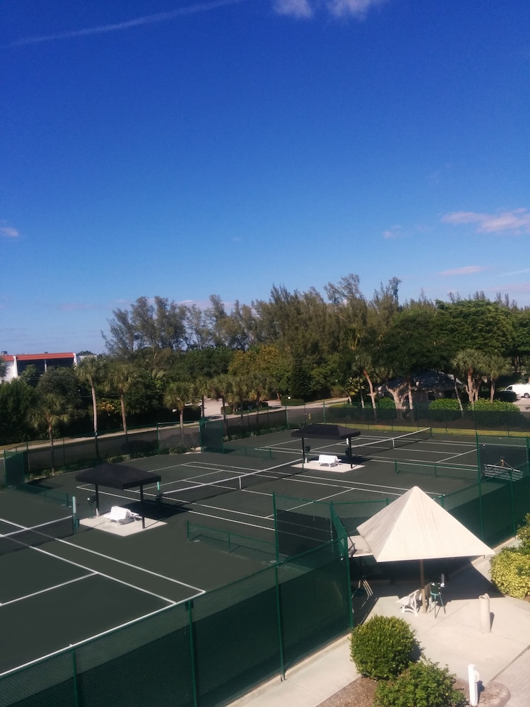 Sundial Beach Resort 19/50