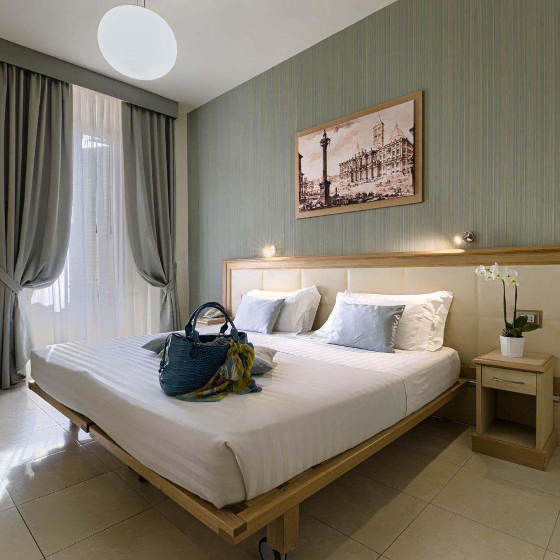 Room, Double or Twin Bed