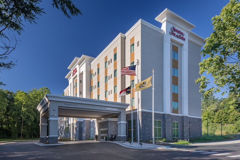 Hampton Inn Suites Asheville Biltmore Village 51/58