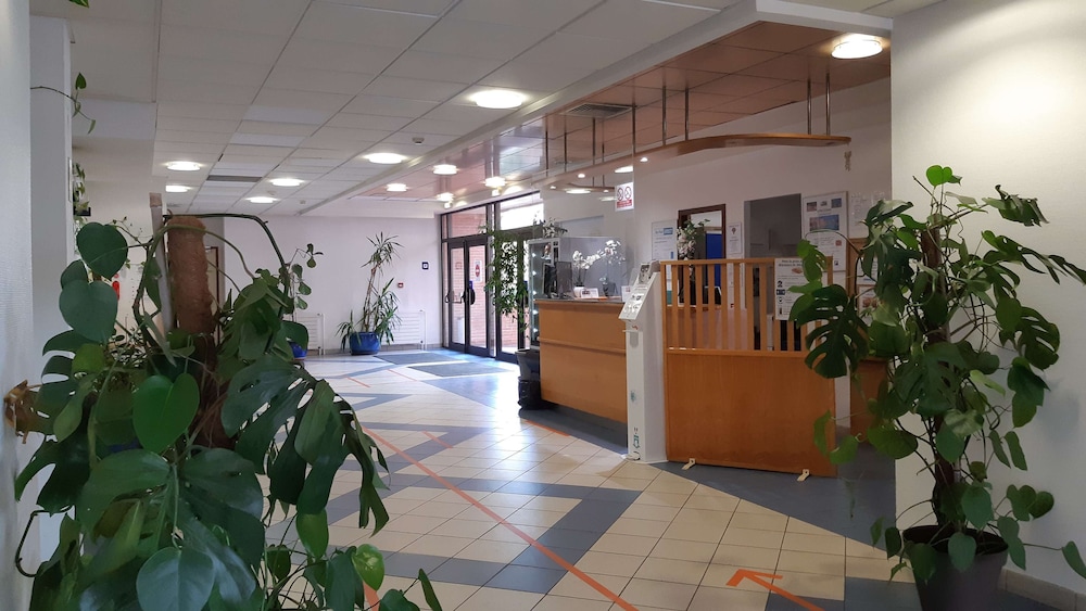 Kyriad Direct Montauban Centre 4/30