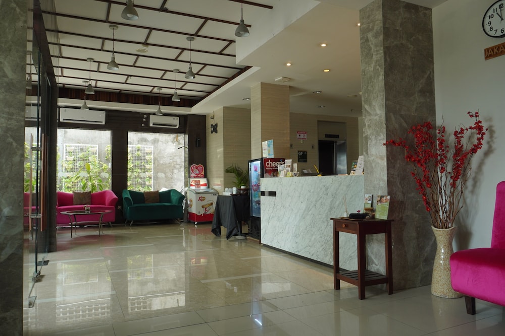 Loji Hotel Solo 12/64