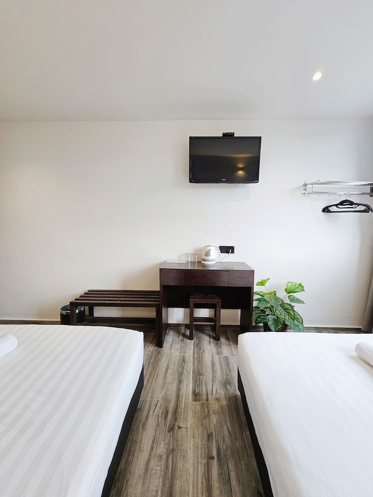 Georgetown Inn by Sky Hive 22/50