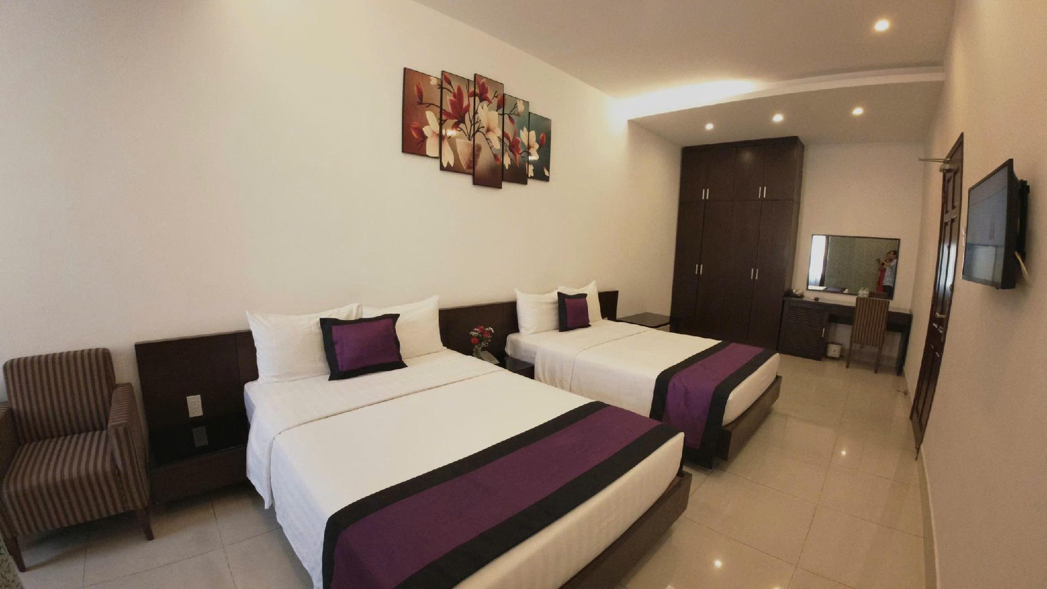 Deluxe, 2 Queen Beds