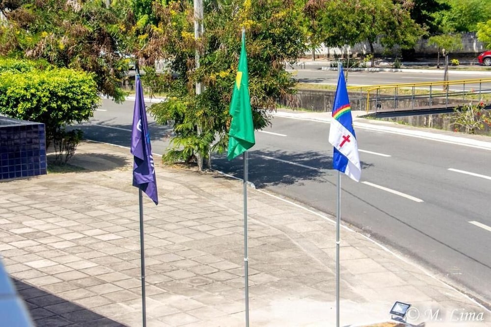 Hotel Enseada Aeroporto 32/33
