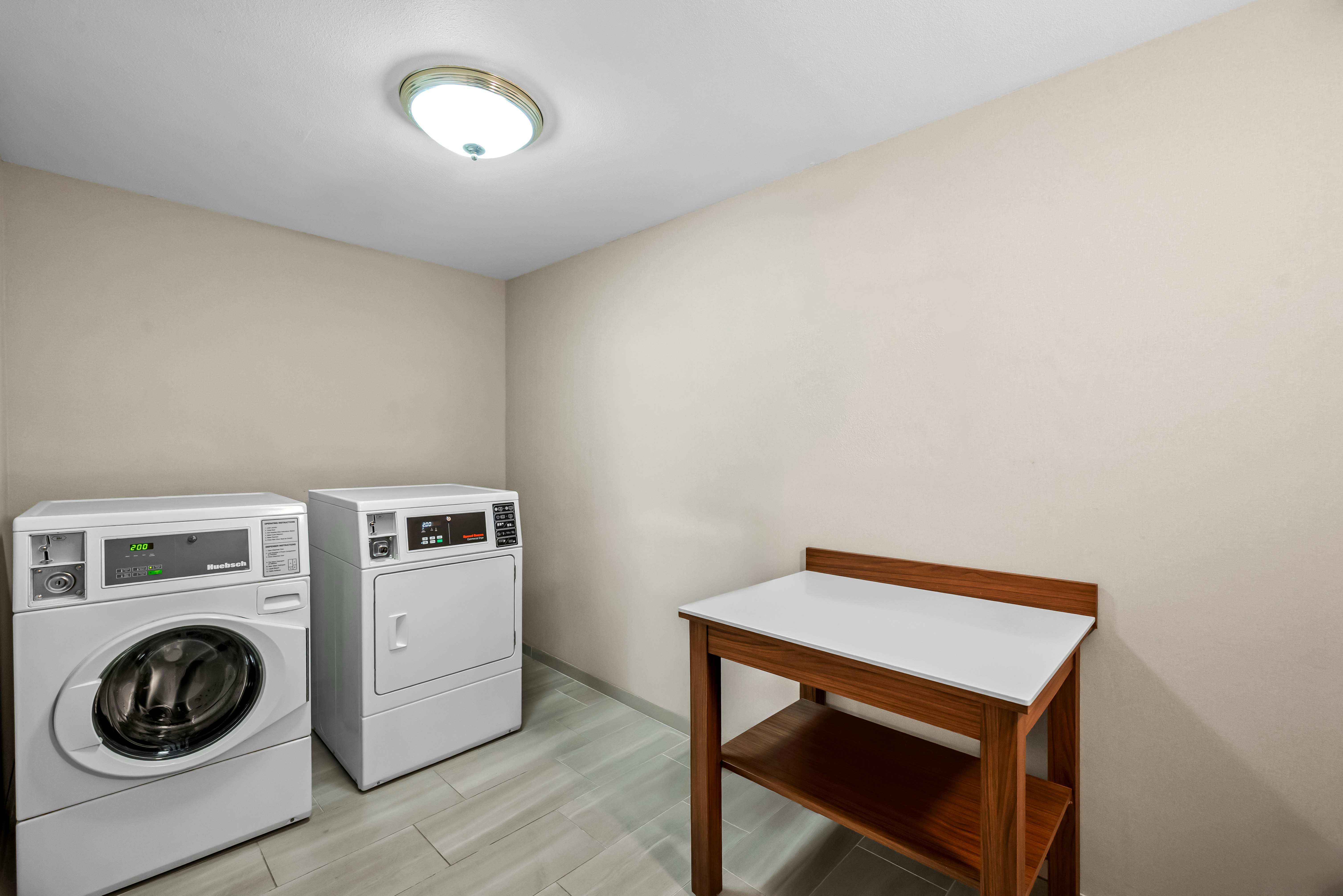 Holiday Inn Express Monticello 14/63