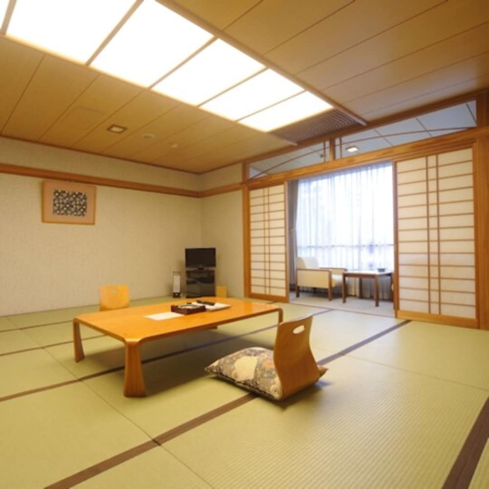 Yufuin Kotobuki Hananosho 44/65