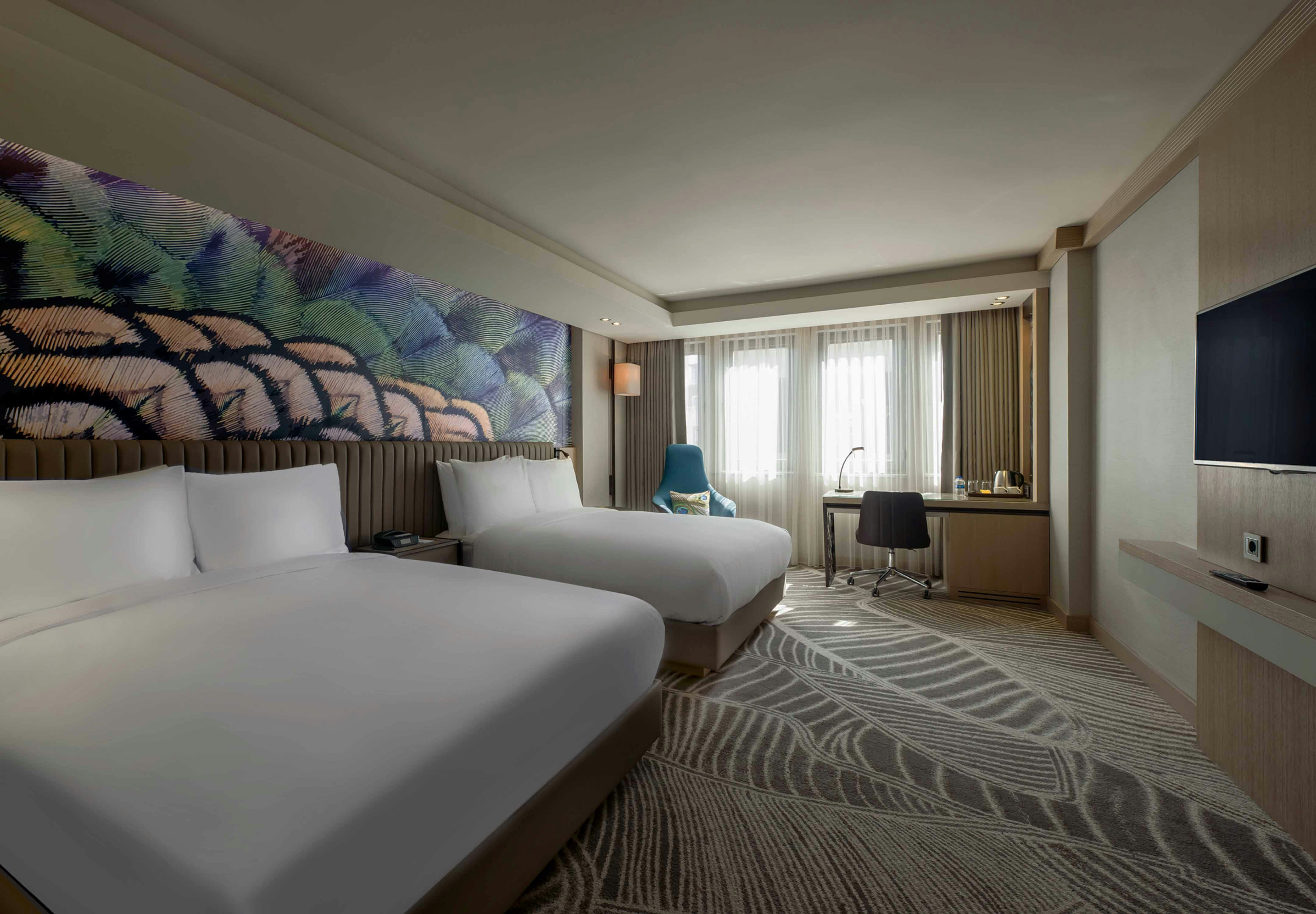 DELUXE, 2 QUEEN BEDS