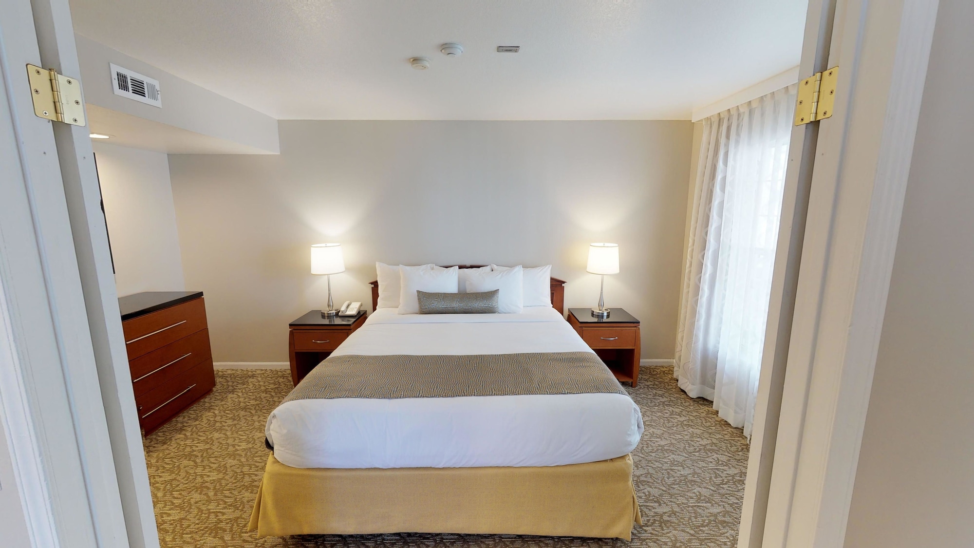 1 Bedroom, Signature, Suite, King Bed, Sofa, Kitchen