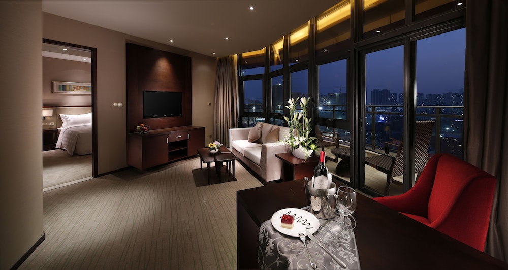 Lia Charlton Hotel Shenzhen 32/48