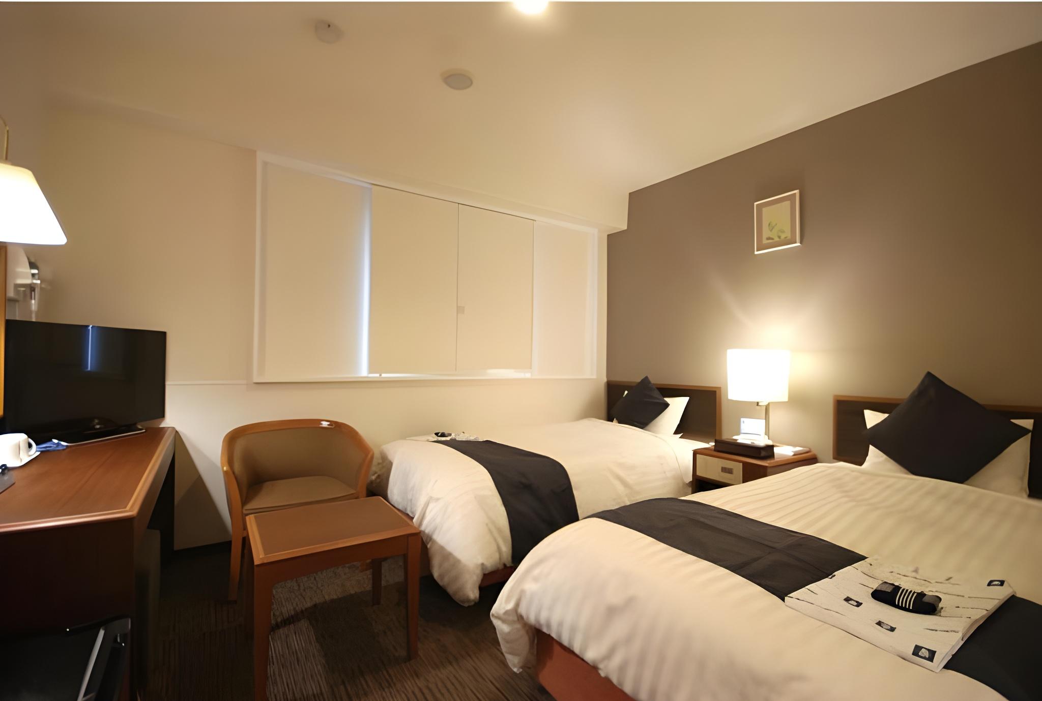 Standard, Twin Beds, Smoking