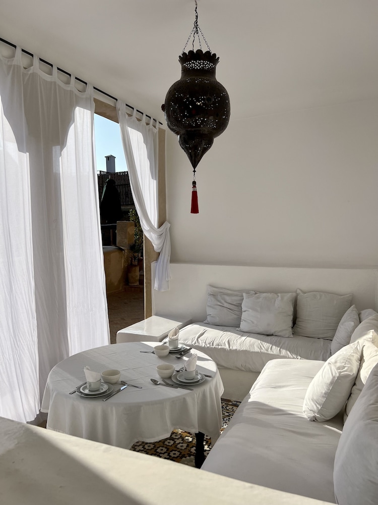 Riad Tizwa 30/50