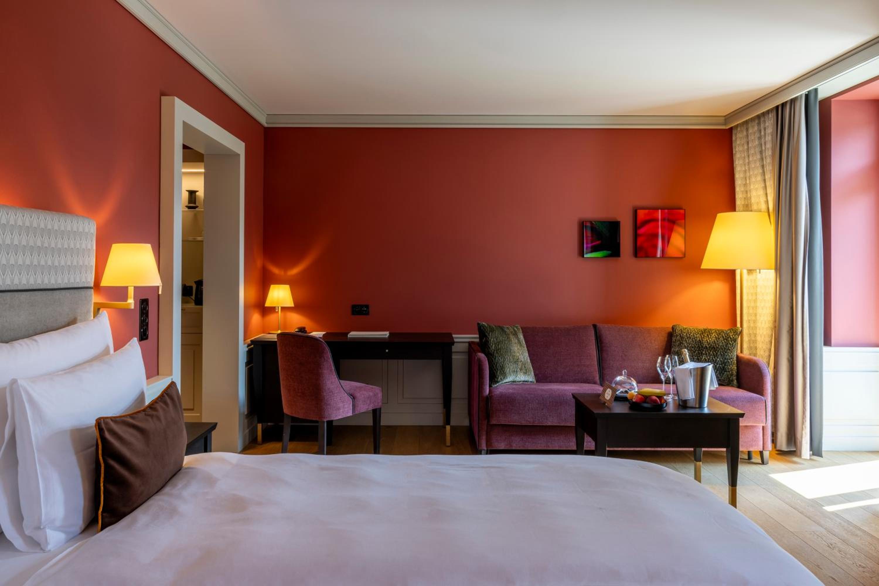 Cresta, Junior Suite, Double Bed, Sofa, Balcony