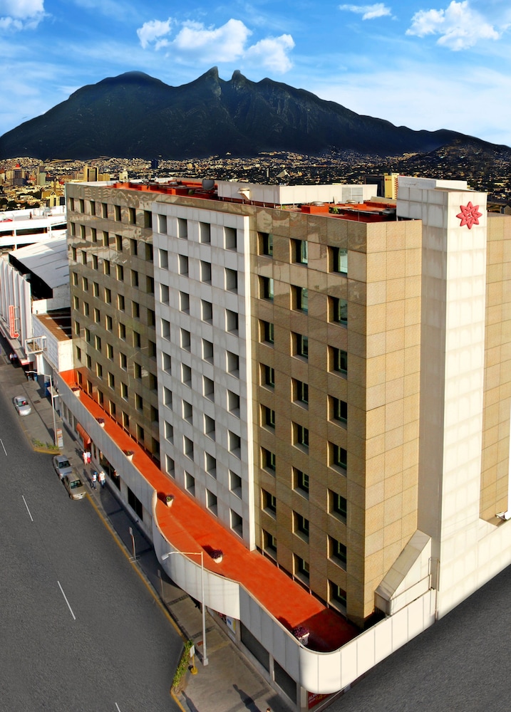 TRAVOHOTEL MONTERREY HISTORICO 2/41