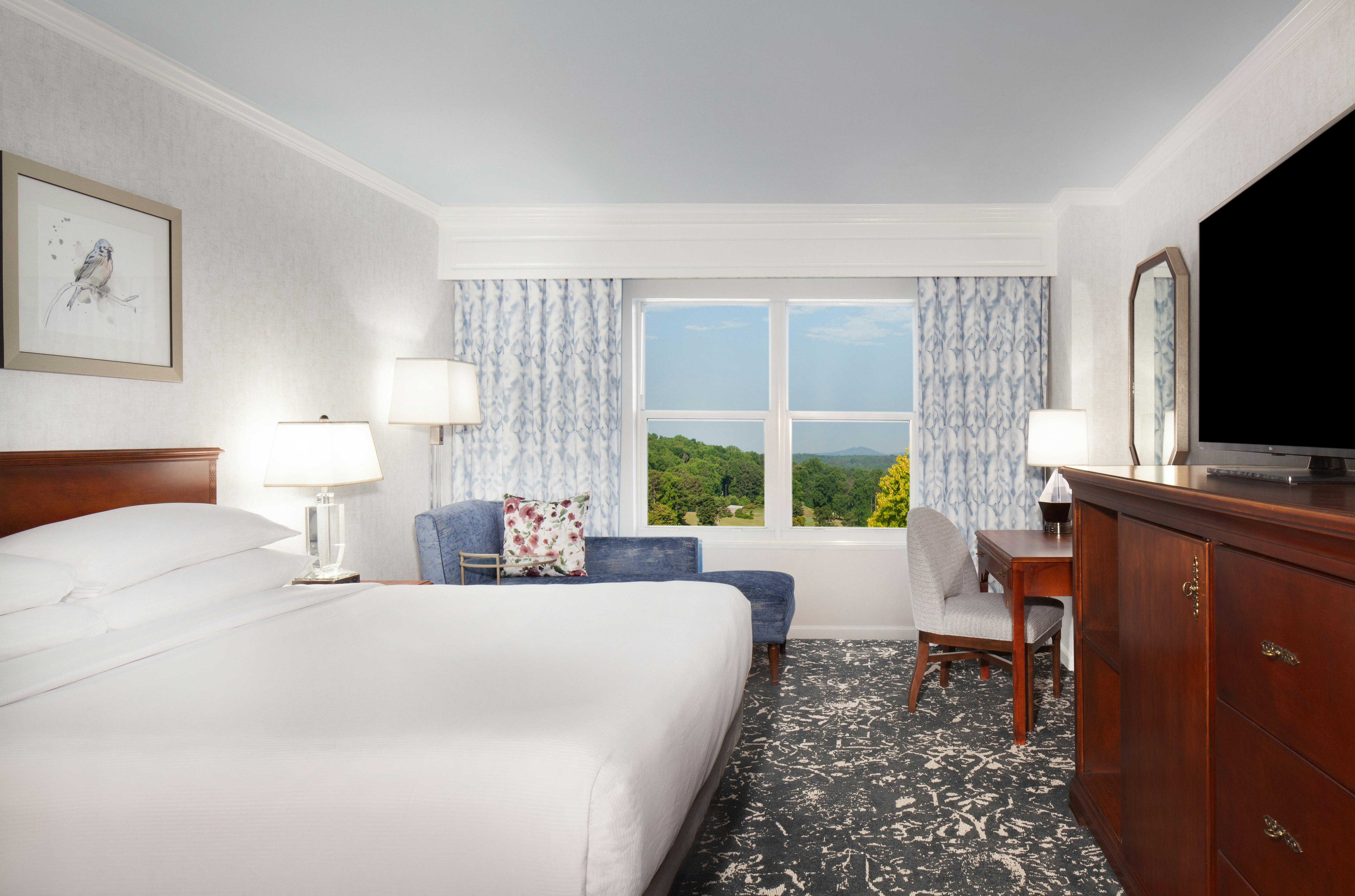 ROOM, KING BED, GOLF COURSE VIEW