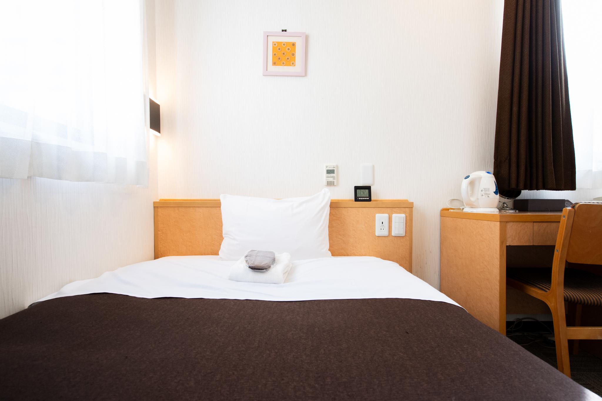 Semi Room, Standard, Single, Semi Double Bed