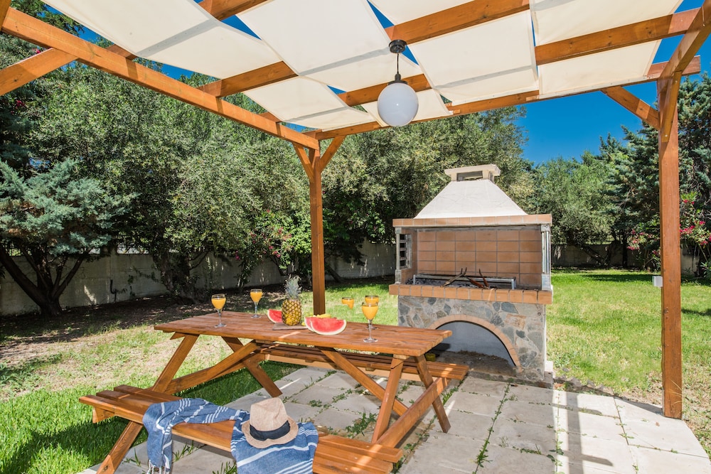 Leone Luxury Villas 30/50
